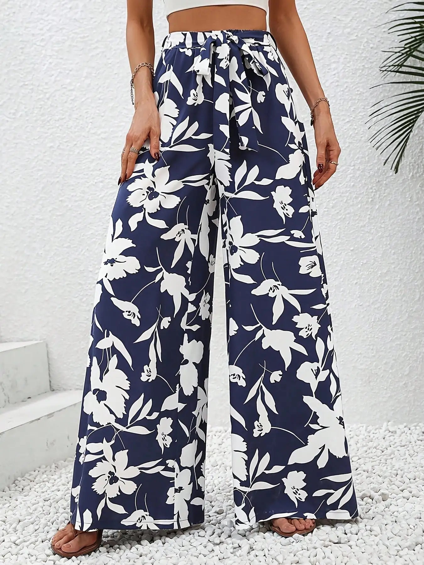 Casual and comfortable vacation style women's clothing, summer floral print wide leg pants, high waisted pants, long pants
